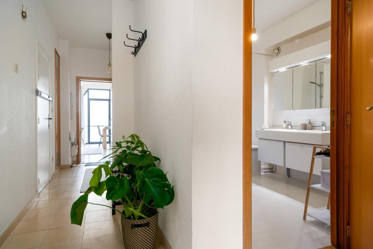 City Apartment 3 Bedroom, Kitchen, Wifi, Workspace, Coffee, Central ハッセルト エクステリア 写真