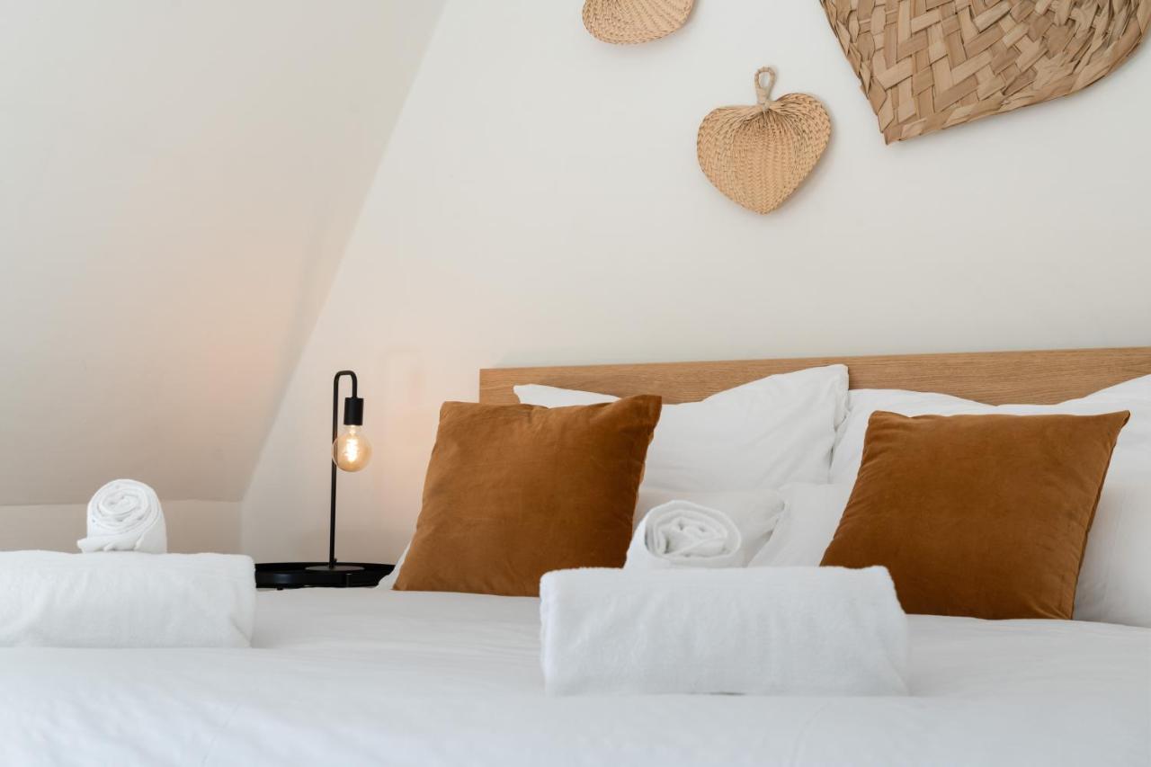 City Apartment 3 Bedroom, Kitchen, Wifi, Workspace, Coffee, Central ハッセルト エクステリア 写真