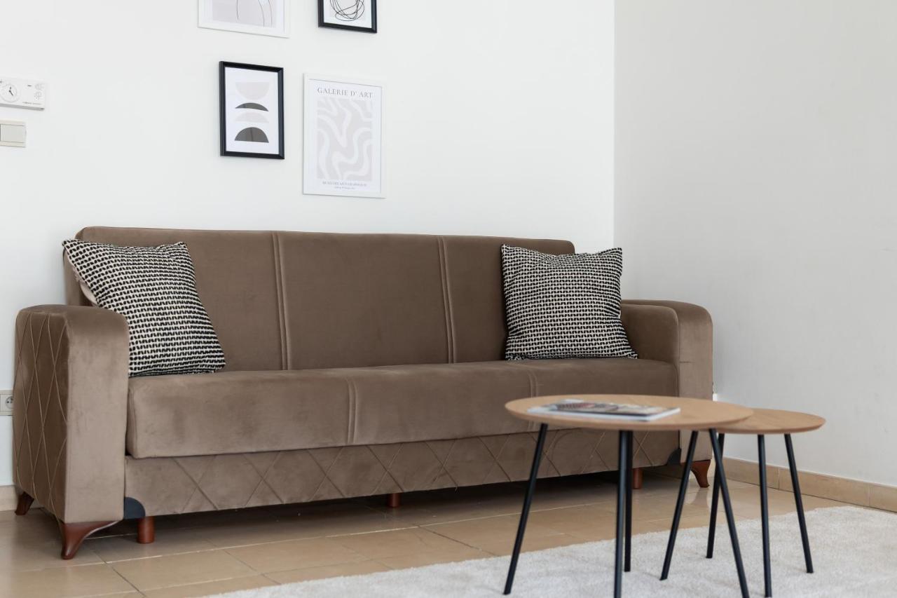 City Apartment 3 Bedroom, Kitchen, Wifi, Workspace, Coffee, Central ハッセルト エクステリア 写真